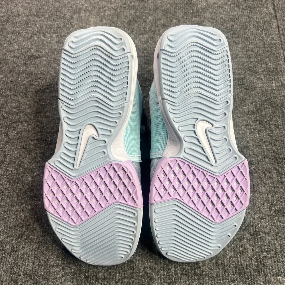 NIB Nike LeBron Witness VIII Men's 7 / Wmns 8.5 Blue Lavender Sneaker FB2239-401